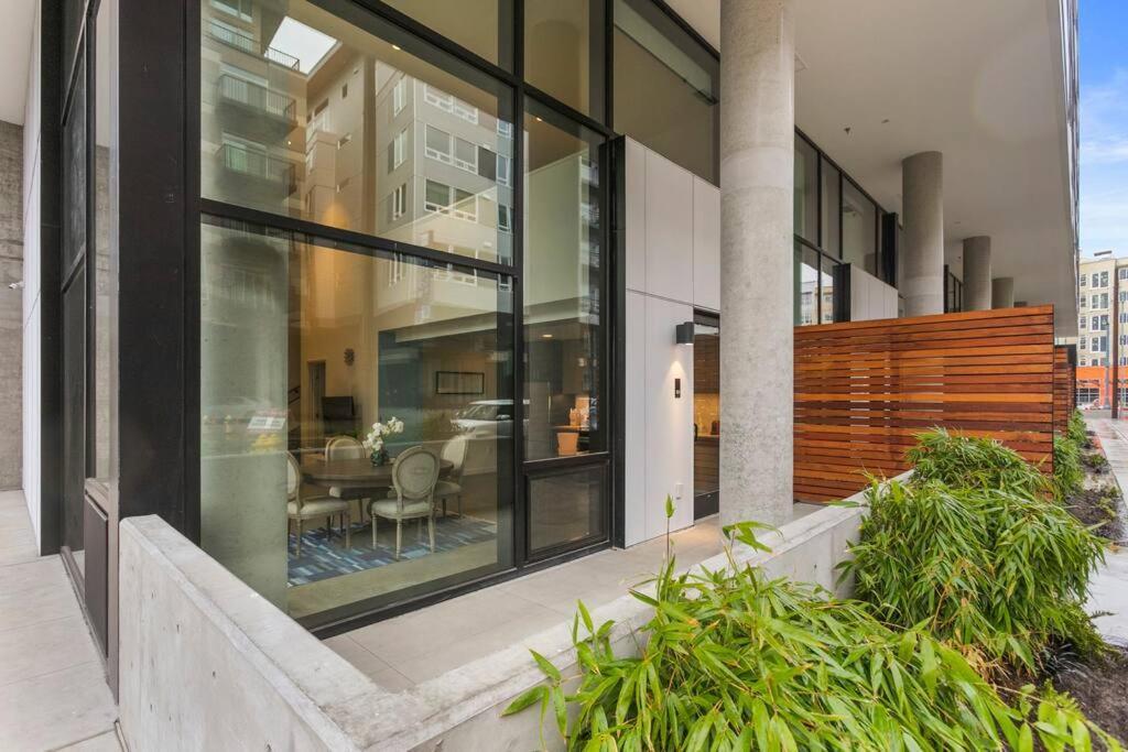 Airy And Open Corner Loft - 92 Walkscore Redmond Exterior photo